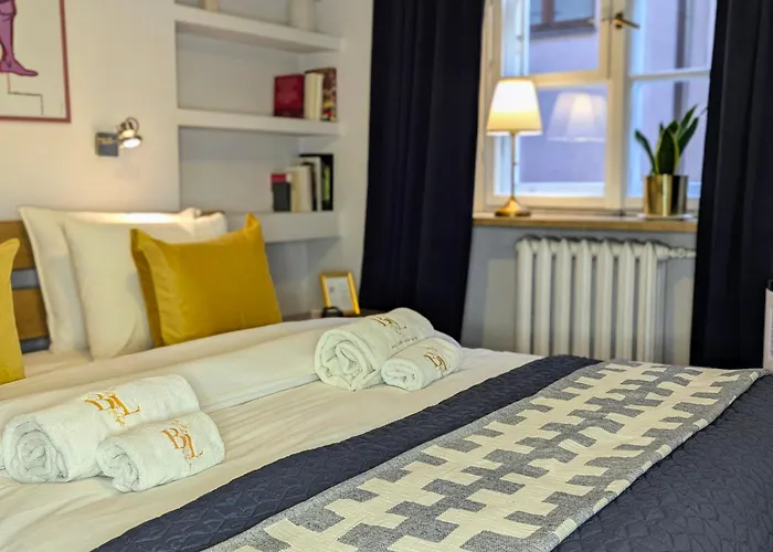 Bella Luna Luxury Suites - Spacious 1Br In Old Town