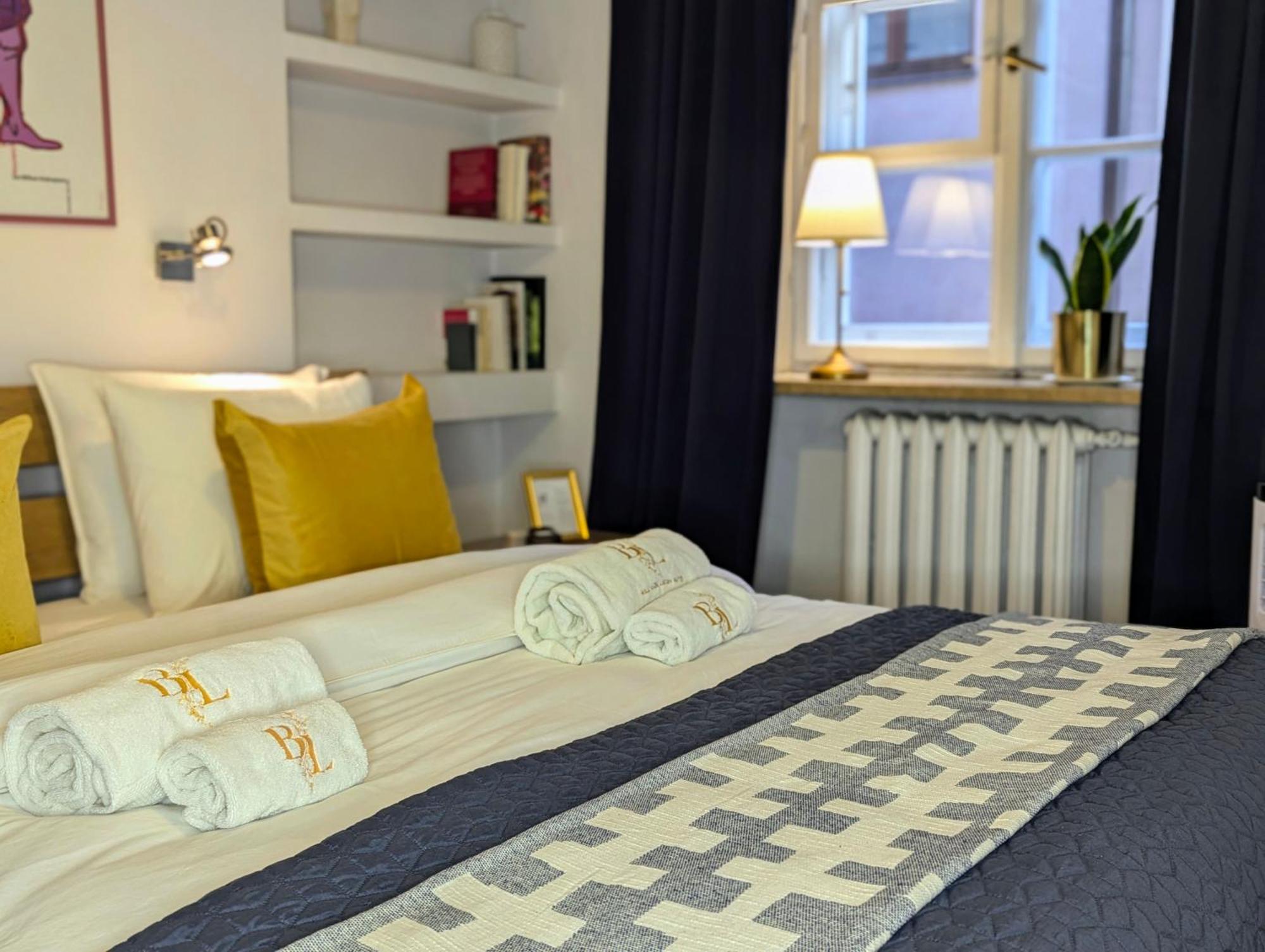 Bella Luna Luxury - Spacious 1br In Old Town * Varsovia